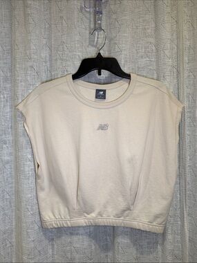 New Balance Women's Cream Boxy Cropped Muscle Tee